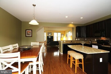 3925 Broadheath Cir, Burtonsville, MD 20866 - photo 3