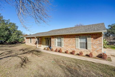 110 Lakeview Terrace, Weatherford, TX 76087 - photo 6