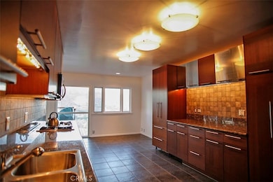 7027 Macapa Dr, Los Angeles, CA 90068 - photo 6