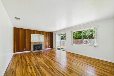 2034 11th-107