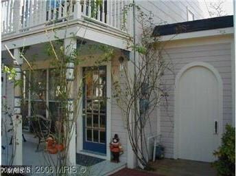 105 Chester Ave, Annapolis, MD 21403 - photo 2