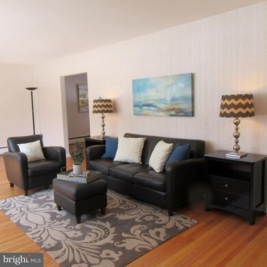 1721 Sherwood Cir, Villanova, PA 19085 - photo 3