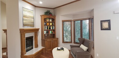 Lounge area in kitchen