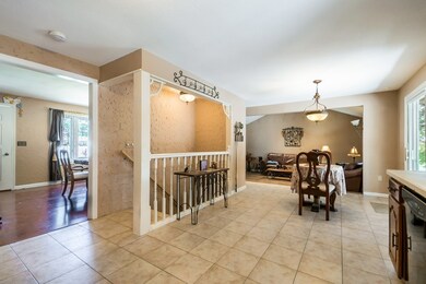 23 Colemore St, Feeding Hills, MA 01030 - photo 6