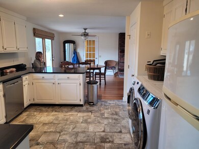 31 Kencomsett Cir, Yarmouth Port, MA 02675 - photo 2