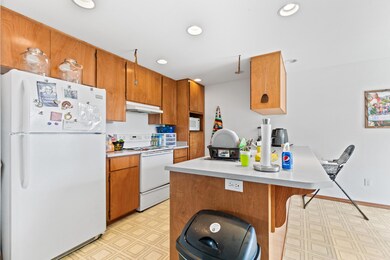 996 Glengrove Ave, Central Point, OR 97502 - photo 7