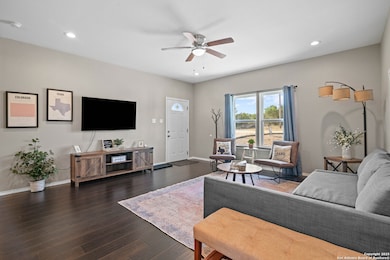 495 Cimarron, Spring Branch, TX 78070 - photo 4