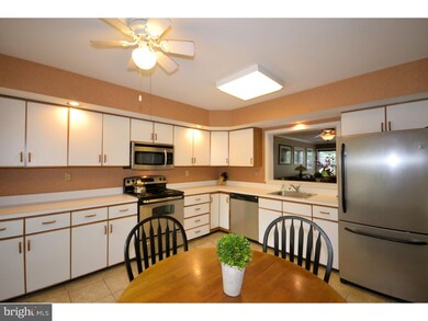 3073 Mitchell Ct, Lafayette Hill, PA 19444 - photo 5