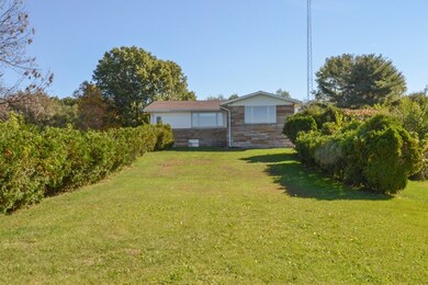 beautiful yard to your boat dock to 110 foot sandy