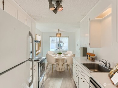 20632 76th Ave W unit 17, Edmonds, WA 98026 - photo 5