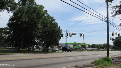 1808 E Pass Rd, Gulfport, MS 39507 - photo 3