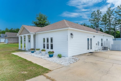 4-web-or-mls-3120 Pinot Way Exterior-5
