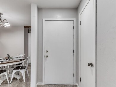 1109 Leafhurst Rd, Moore, OK 73160 - photo 5