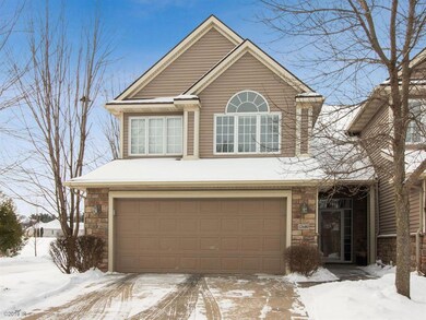 12680 Diamond Ridge Ct, Clive, IA 50325 - photo 2