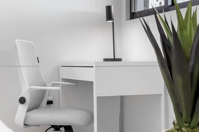 810 NW 6th Ave unit Efficiency, Dania, FL 33004 - photo 2