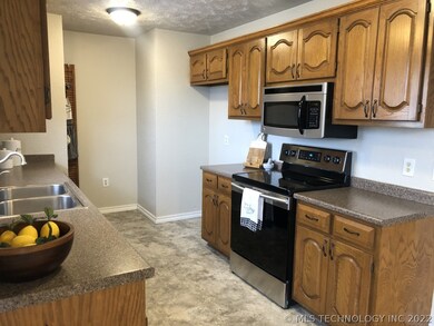 13220 S Peoria Ave, Bixby, OK 74008 - photo 6