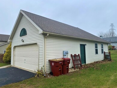 35 Crown Dr, Easton, PA 18040 - photo 3