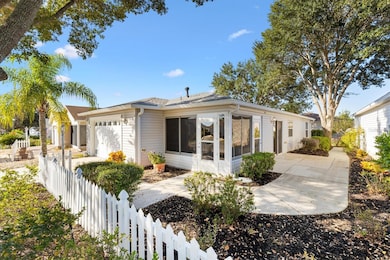 428 Canterbury Ct, The Villages, FL 32162 - photo 2