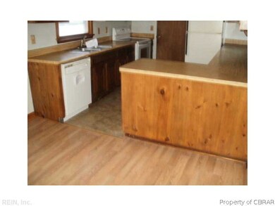 4734 Hickory Fork Rd, Gloucester, VA 23061 - photo 7