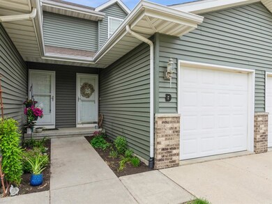 3840 37th Ave SW unit D, Cedar Rapids, IA 52404 - photo 3