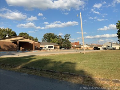 210 High St, Eufaula, OK 74432 - photo 6