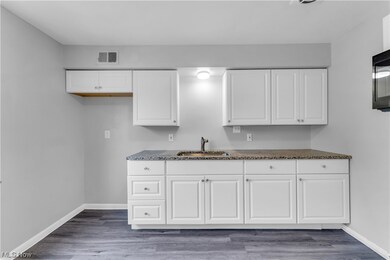 unlisted-address, Maple Heights, OH 44137 - photo 3