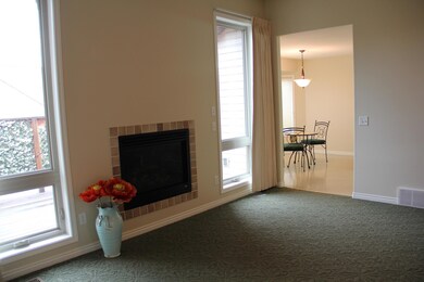 918 Highland Ave unit C, Sheridan, WY 82801 - photo 3