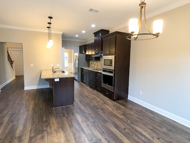 437 Meloney Dr, Hinesville, GA 31313 - photo 6