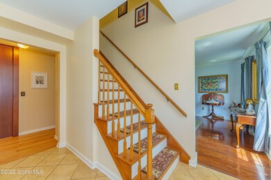 18 Cimarron Way, Latham, NY 12110 - photo 5