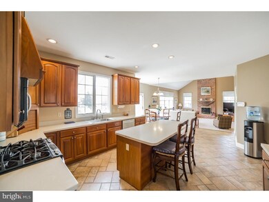 4880 Gloucester Dr, Doylestown, PA 18902 - photo 6