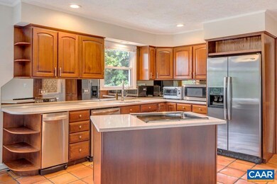 4068 Saddlewood Dr, Charlottesville, VA 22902 - photo 5