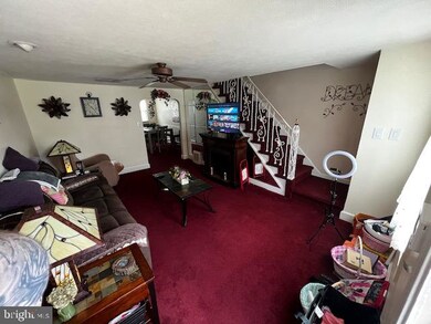 424 Westmont Dr, Darby, PA 19023 - photo 3