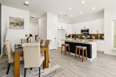 6833 Calhoun Rd, Houston, TX 77021 - photo 5