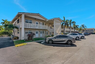 2131 NE 42nd Ct unit 211E, Lighthouse Point, FL 33064 - photo 3