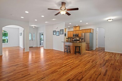 277 SE Soft Tail Dr, Bend, OR 97702 - photo 7