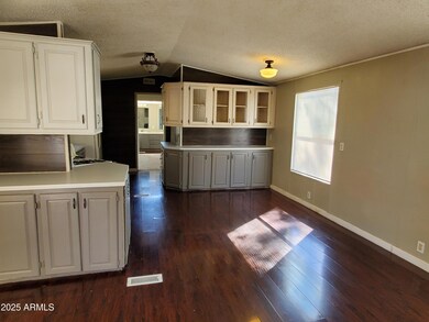 708 W Mcmurray Blvd unit 29, Casa Grande, AZ 85122 - photo 2