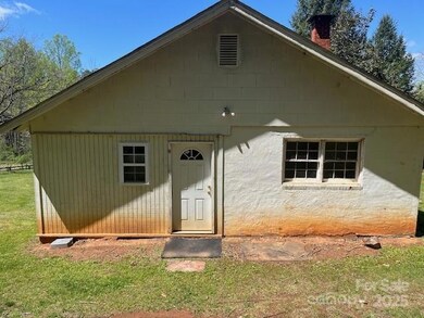 1600 Whiteside Rd, Mill Spring, NC 28756 - photo 7