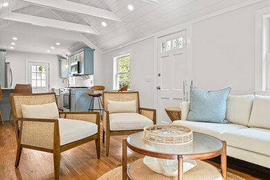 14-web-or-mls-384a-n-dennis-rd