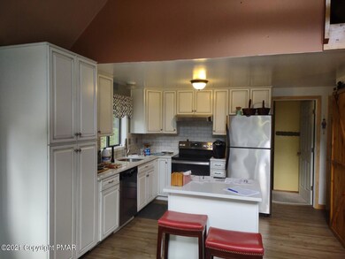 2331 Eagle Path, Bushkill, PA 18324 - photo 3