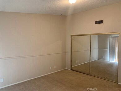 12566 Elmcroft Ln, Victorville, CA 92395 - photo 5