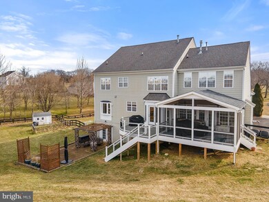 18181 Oak Ridge Dr, Purcellville, VA 20132 - photo 2