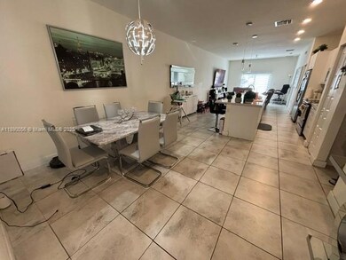 8055 NW 104th Ave unit 4, Doral, FL 33178 - photo 4