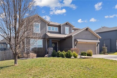 10218 Theden Cir, Lenexa, KS 66220 - photo 4