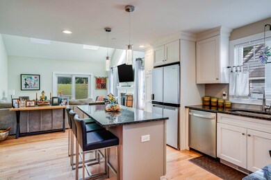 9 Belgian Way, Londonderry, NH 03053 - photo 3