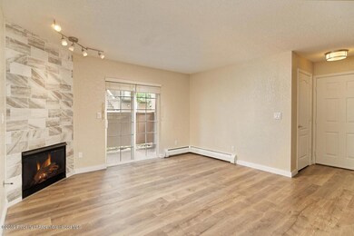 8104ElkRunVillas_WEB005