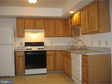 850 Doe Ct, Royersford, PA 19468 - photo 3
