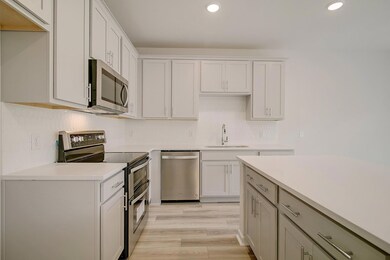 6-web-or-mls-CREM_5337 Cardinal Crest_00