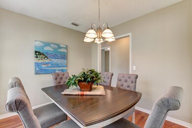 2039 Bunting Dr, Jacksonville, FL 32210 - photo 4