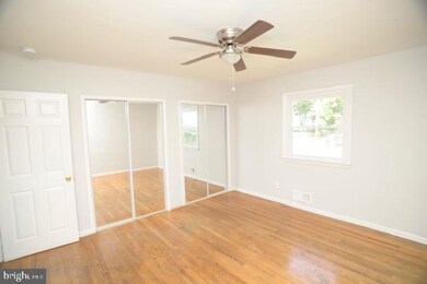 1504 Pacific Ave, Capitol Heights, MD 20743 - photo 5