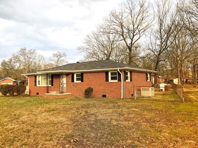 1801 Mcarthur St, Manchester, TN 37355 - photo 3